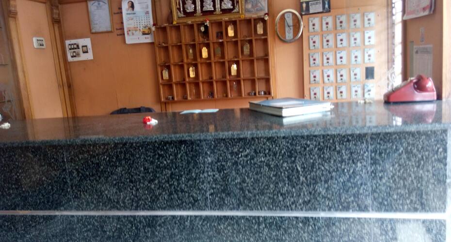 Madhura Deluxe Lodge, Davanagere 3